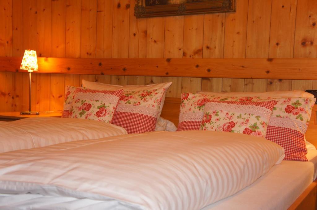 Gasthaus Landhaus Alpina Mittersill Zimmer foto